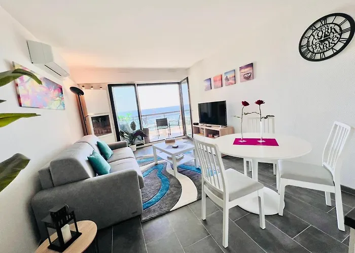 Maupassant Bord De Apartment